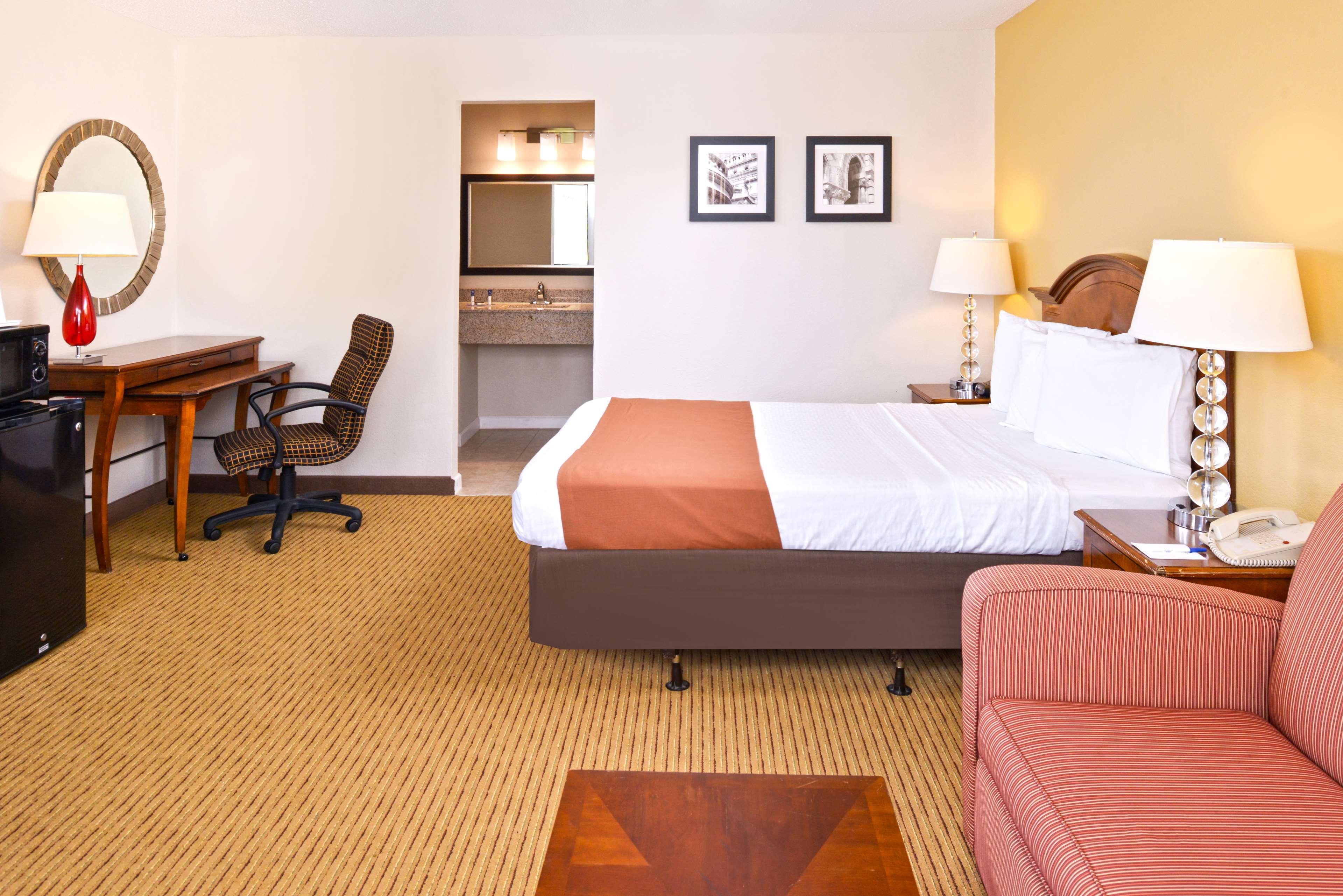 Americas Best Value Inn Plattsburgh Eksteriør billede