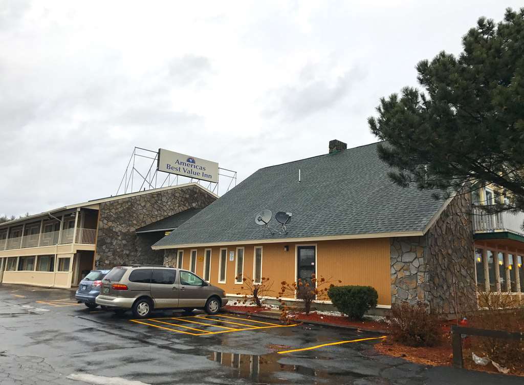 Americas Best Value Inn Plattsburgh Eksteriør billede
