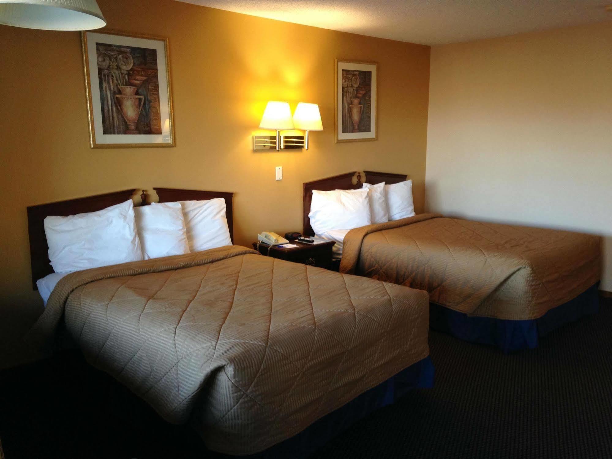 Americas Best Value Inn Plattsburgh Eksteriør billede