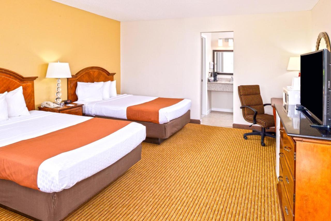 Americas Best Value Inn Plattsburgh Eksteriør billede